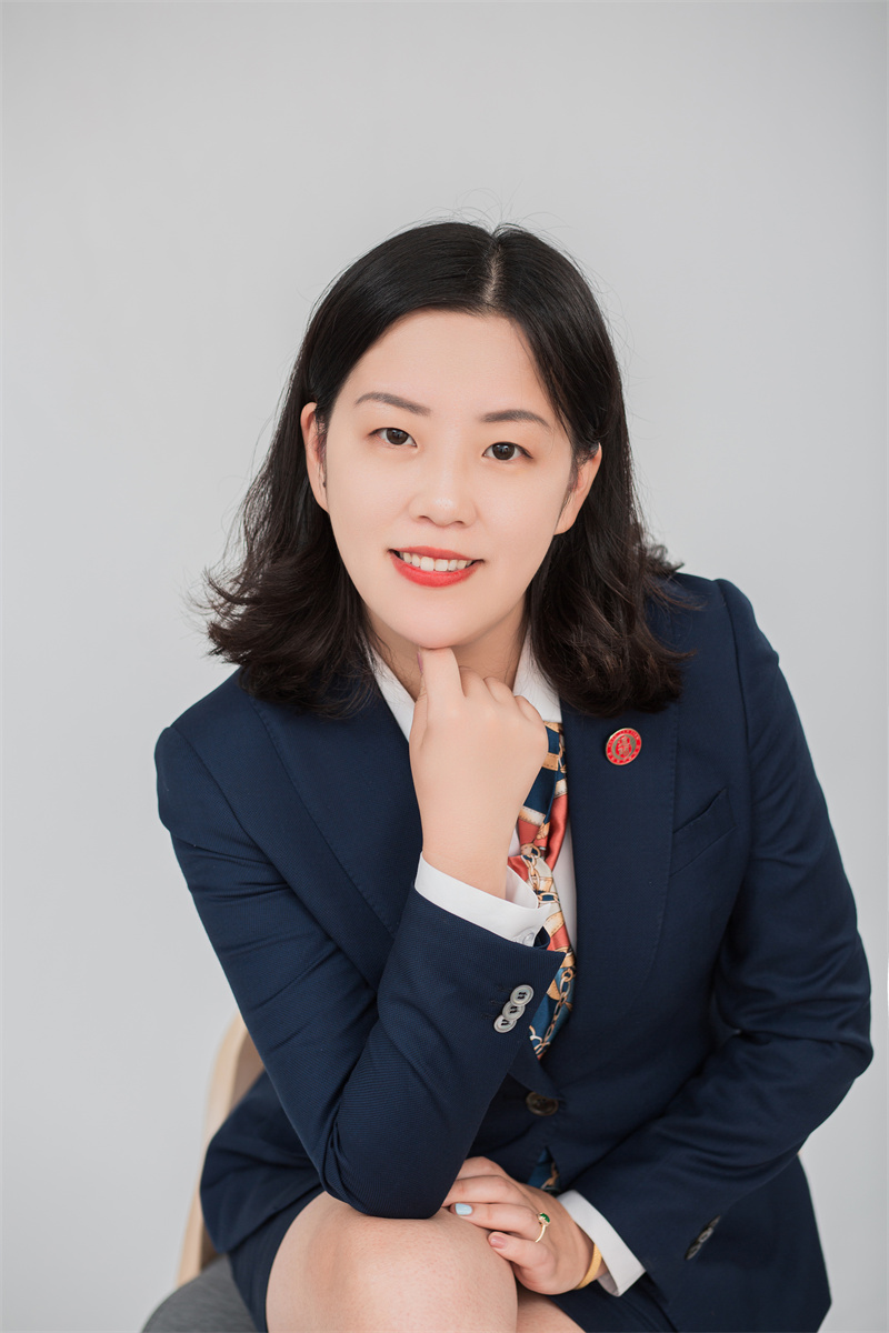 颜廷婷  主任律师.jpg